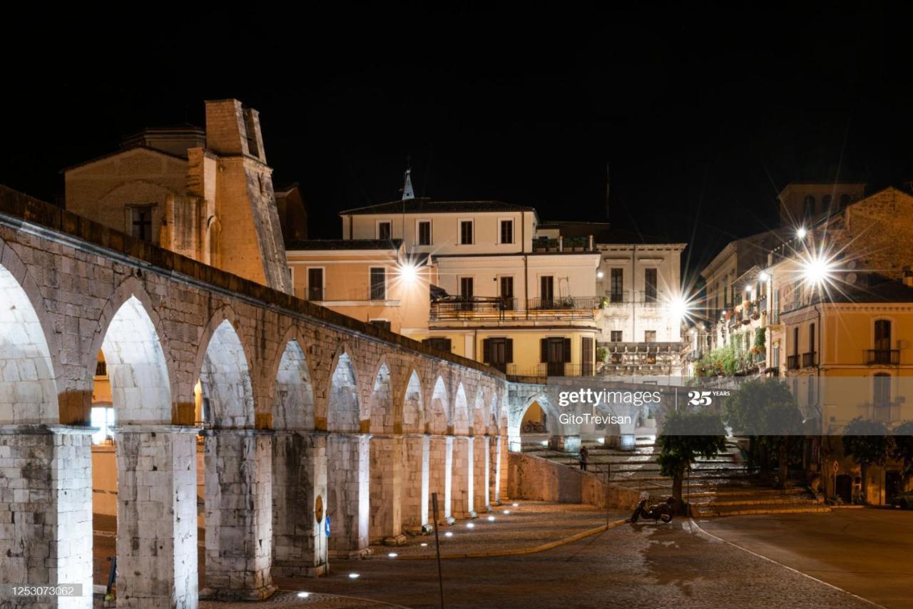 Dietro Piazza Maggiore Sulmona Eksteriør bilde